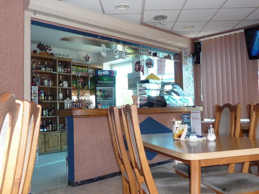 Hotel Skaistaziede Šiauliai Esterno foto